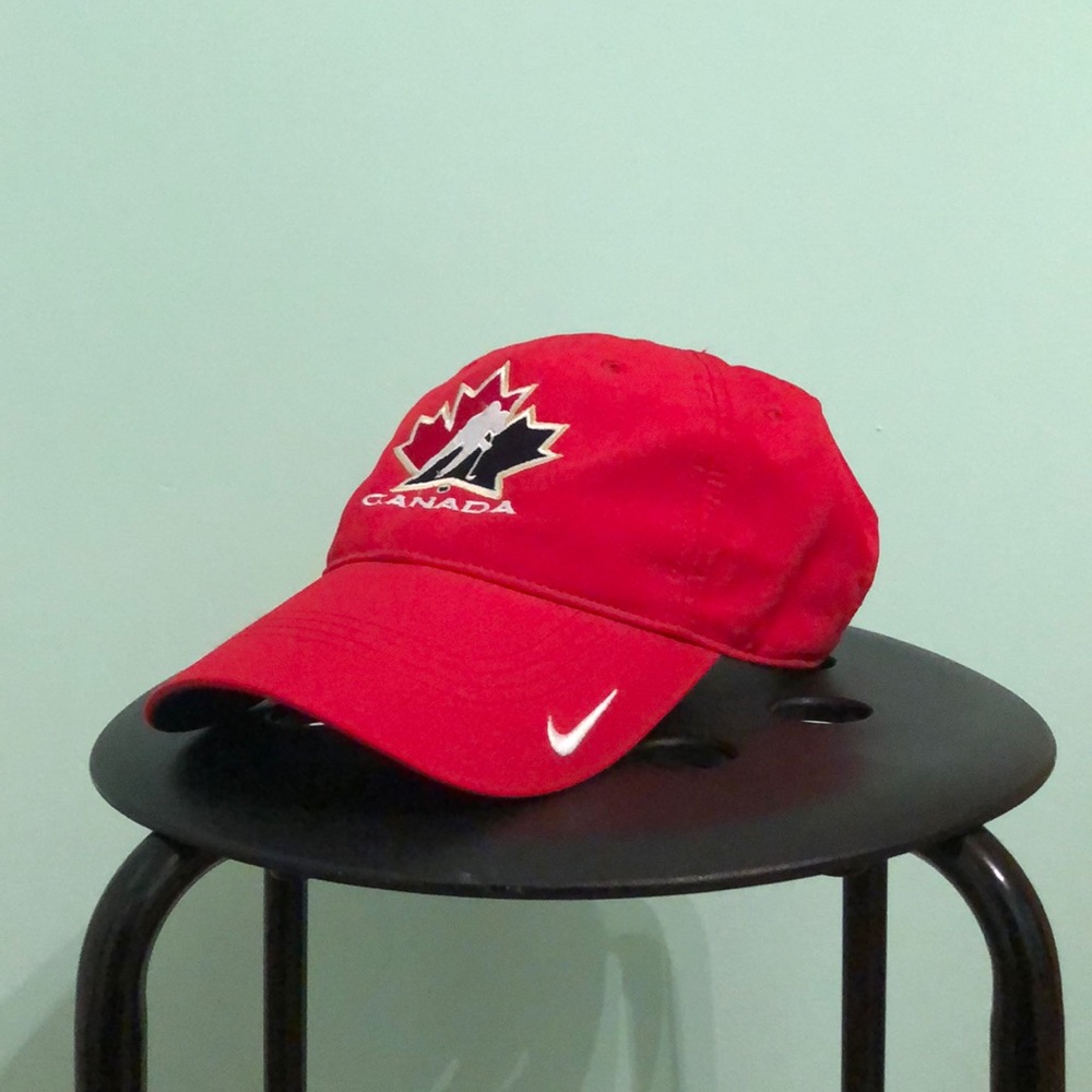 Red Nike Hockey Canada hat